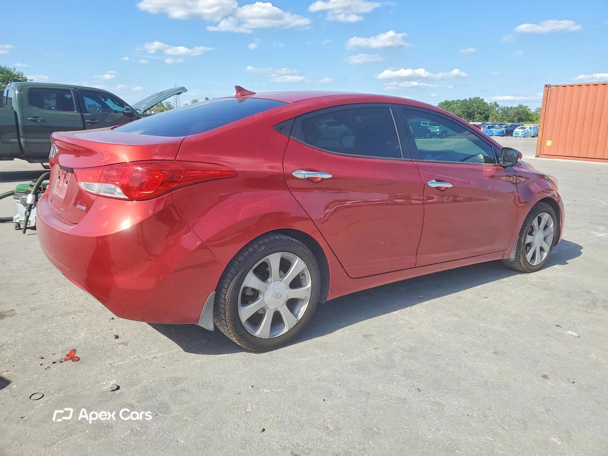 Hyundai Elantra 2011