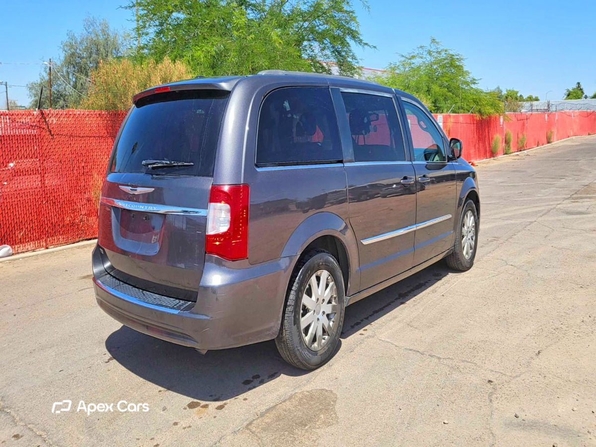 Chrysler Voyager 2015