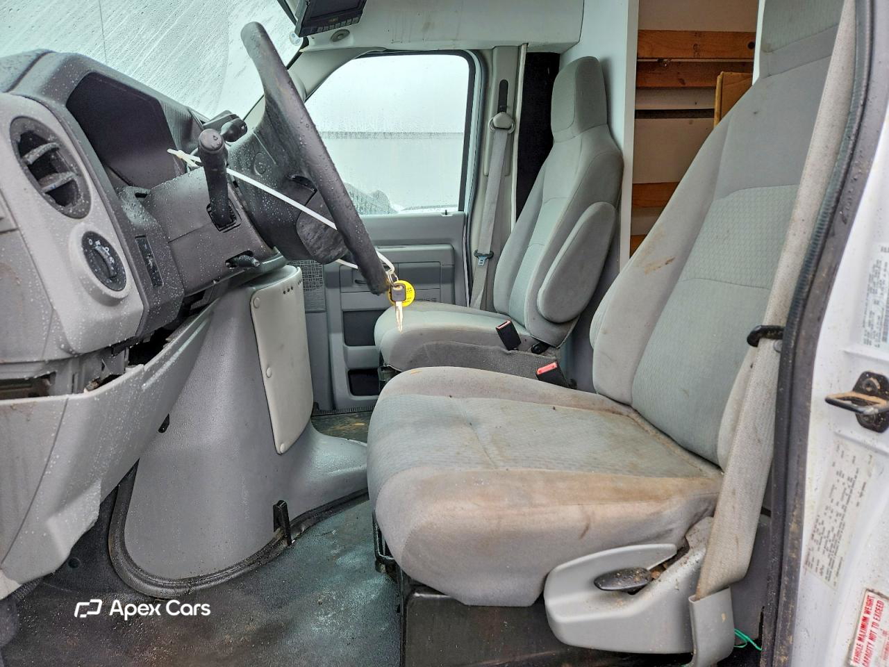 Ford Econoline 2011