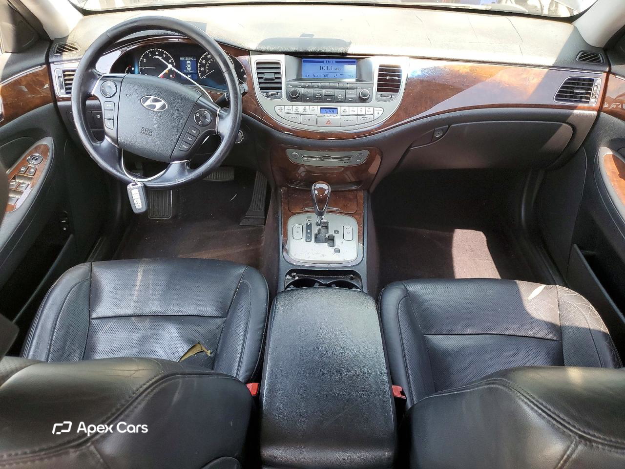 Hyundai Genesis 2011
