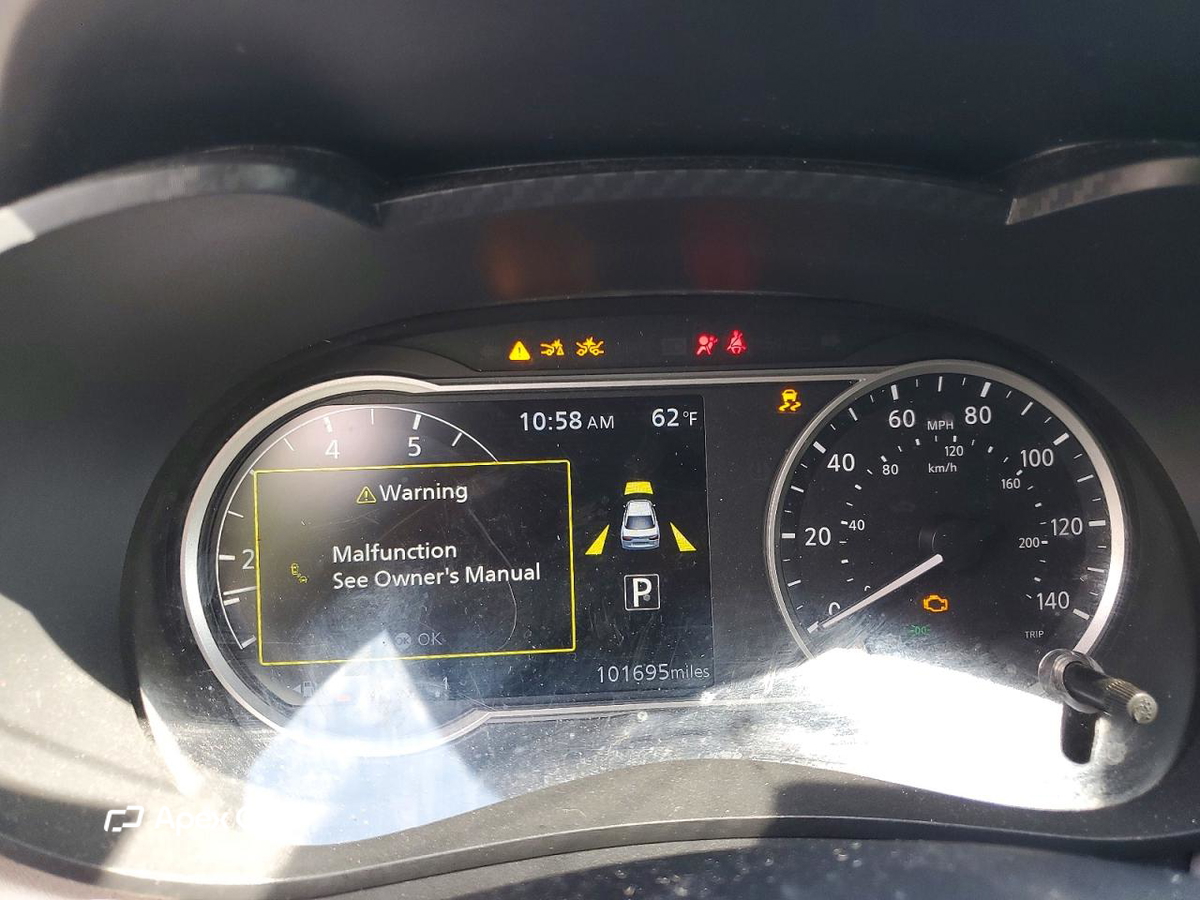 Nissan Versa 2021