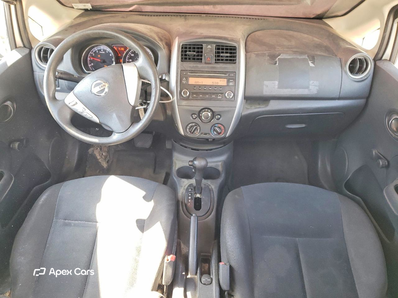 Nissan Versa 2015