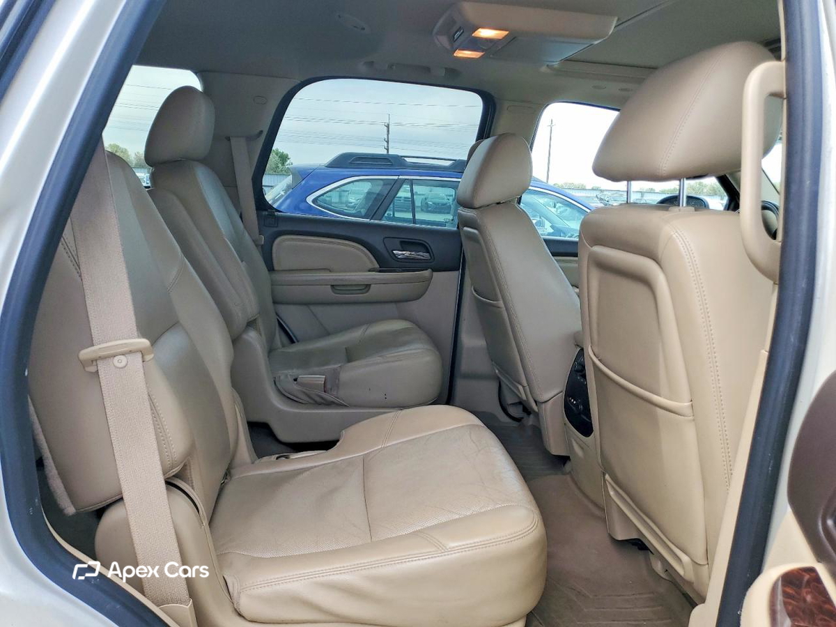 GMC Yukon 2011
