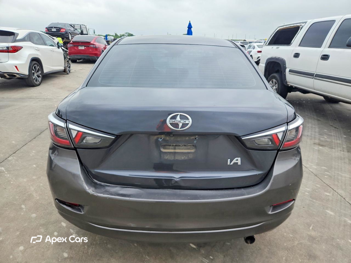 Scion iA 2016