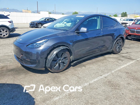 Tesla Model Y 2024 - Image 1 of 14