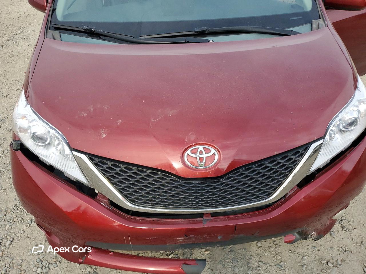 Toyota Sienna 2014