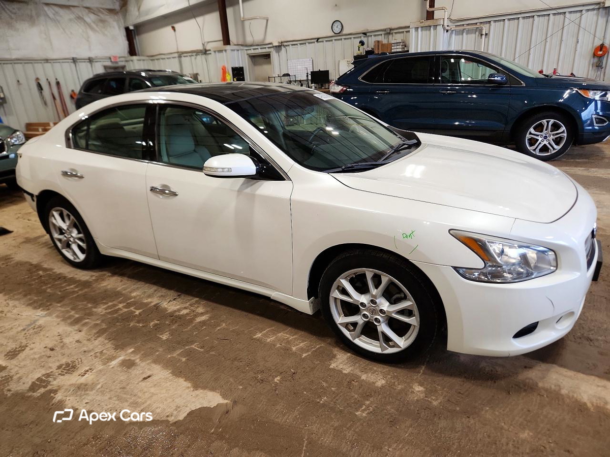 Nissan Maxima 2013