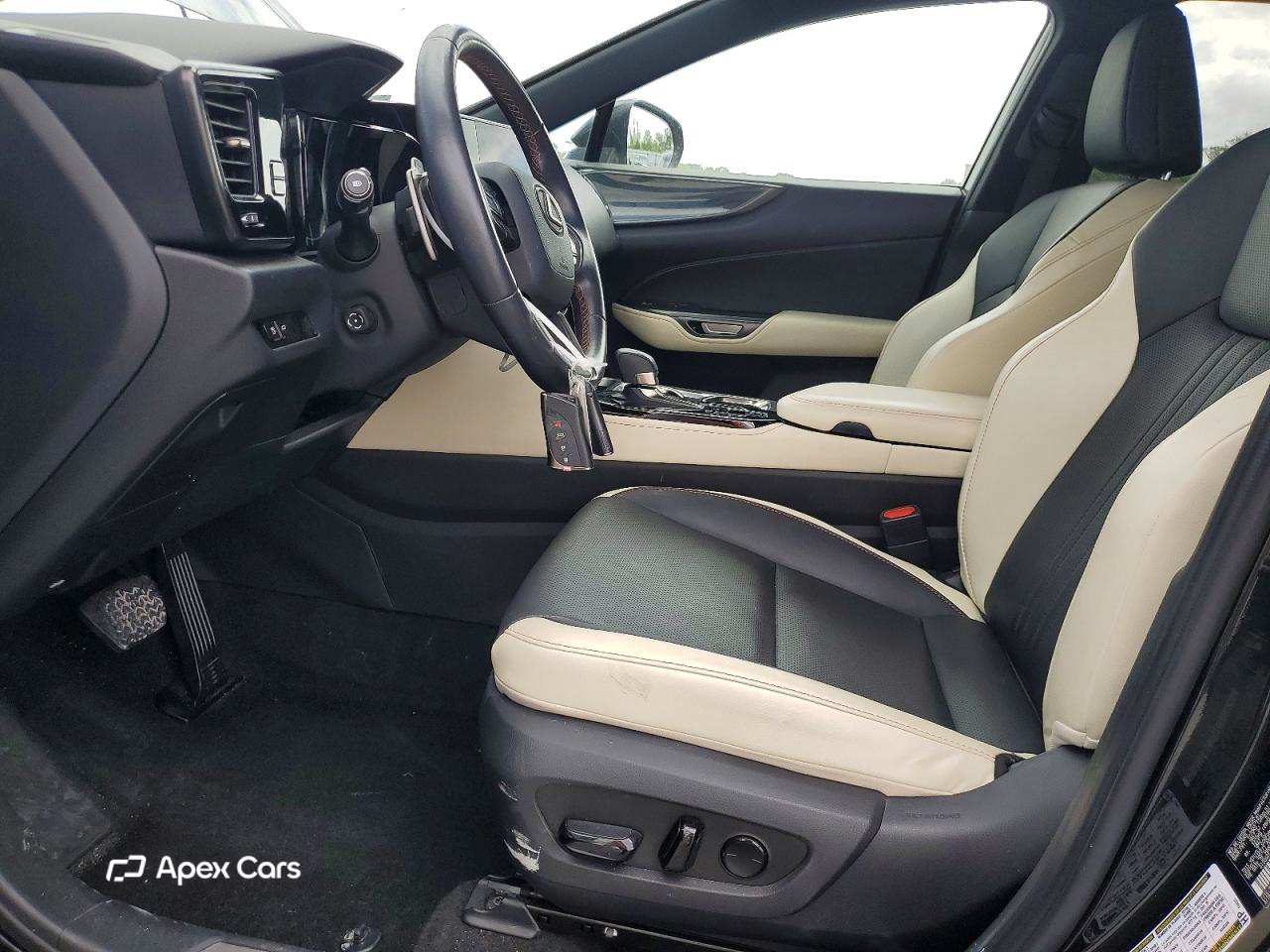 Lexus NX 2023