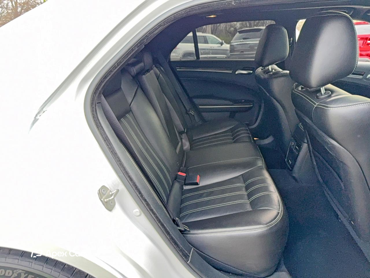 Chrysler 300 2023