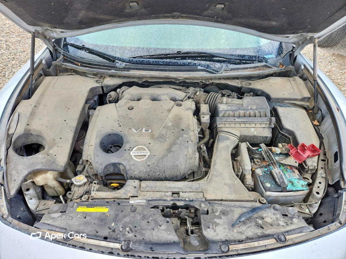 Nissan Maxima 2011