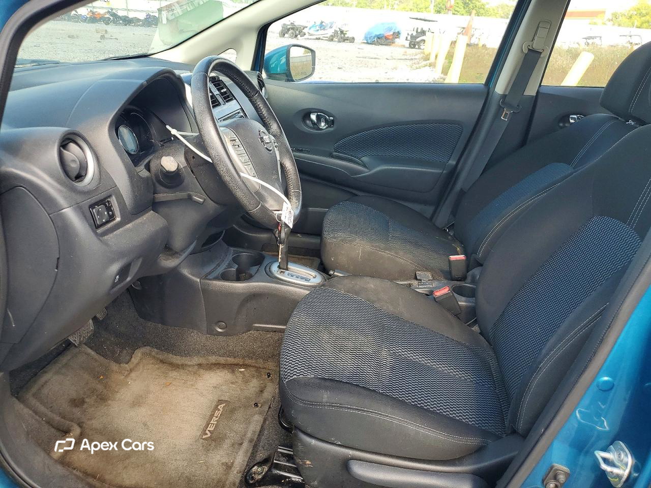Nissan Versa 2015