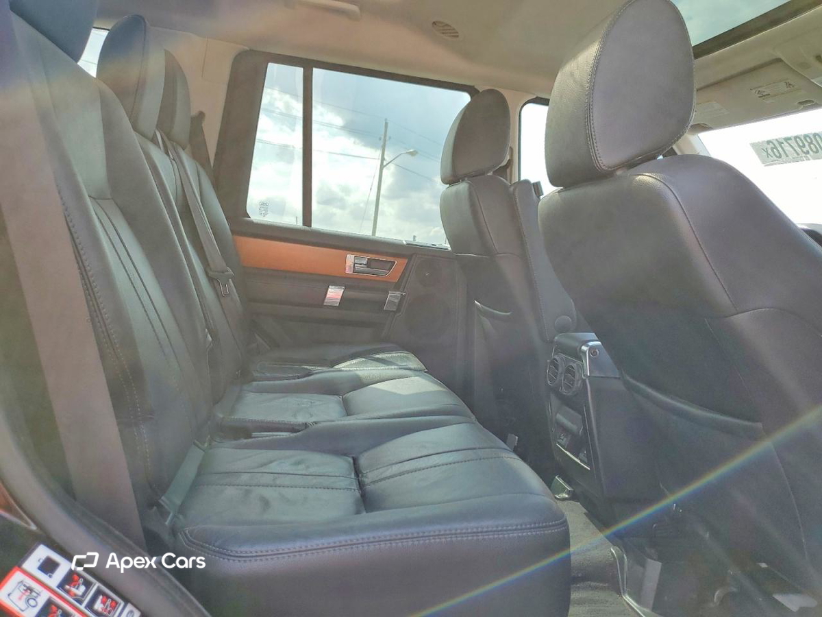 Land Rover LR4 2012