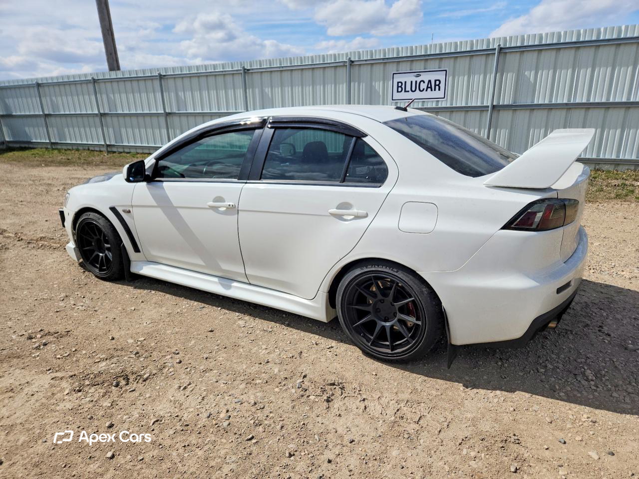 Mitsubishi Lancer Evolution 2011