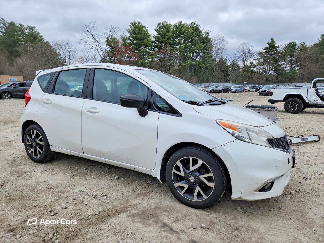Nissan Versa 2015