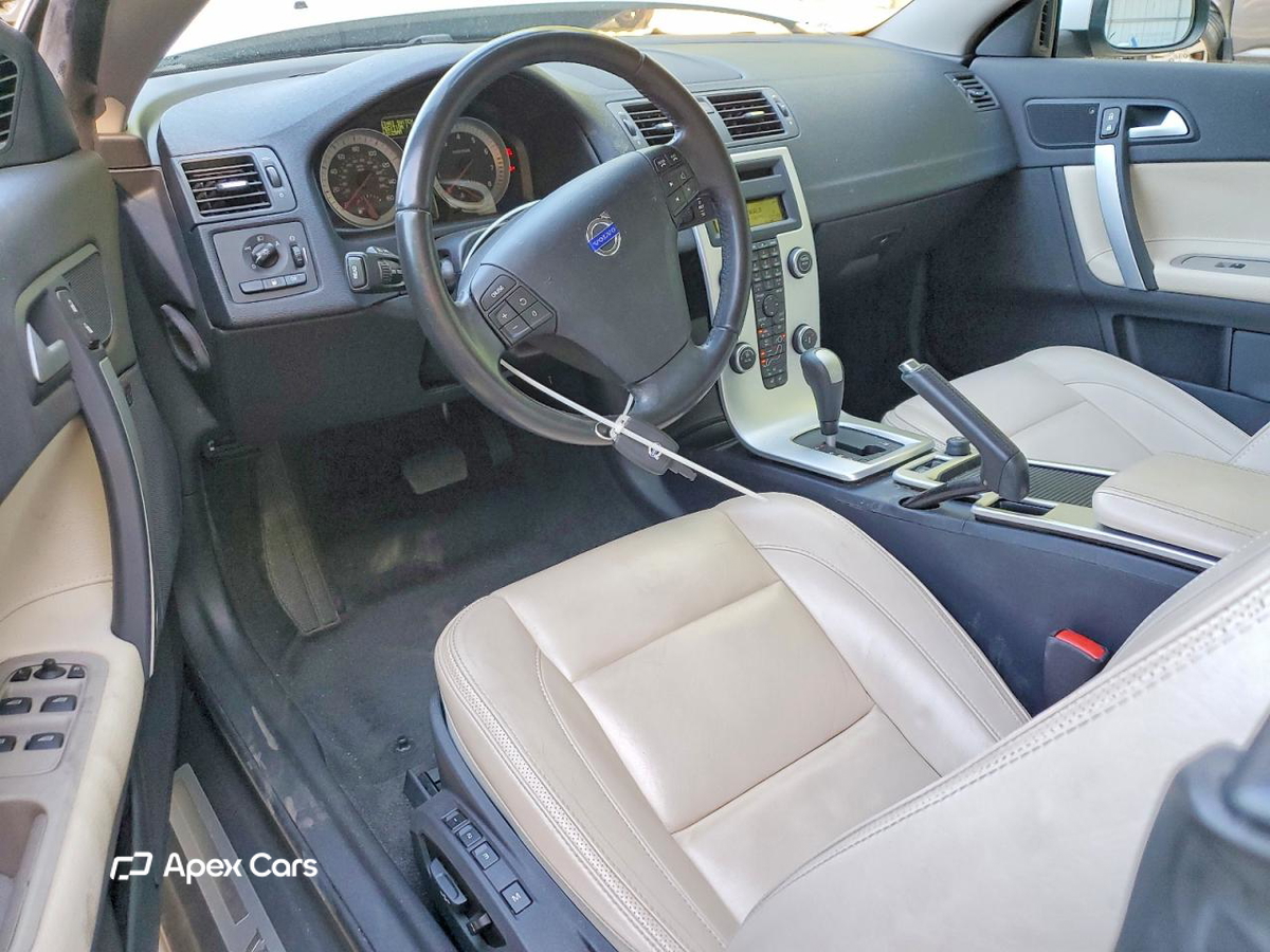 Volvo C70 2013