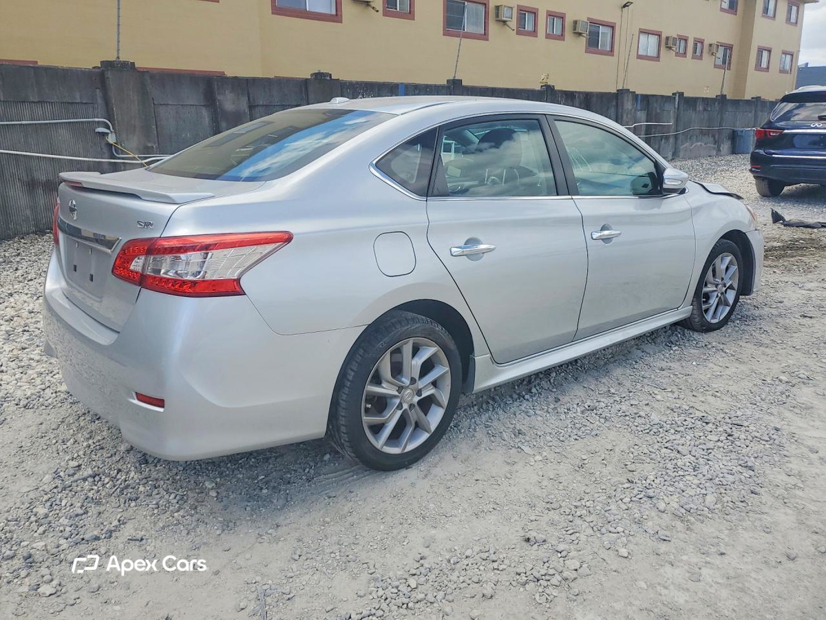 Nissan Sentra 2015