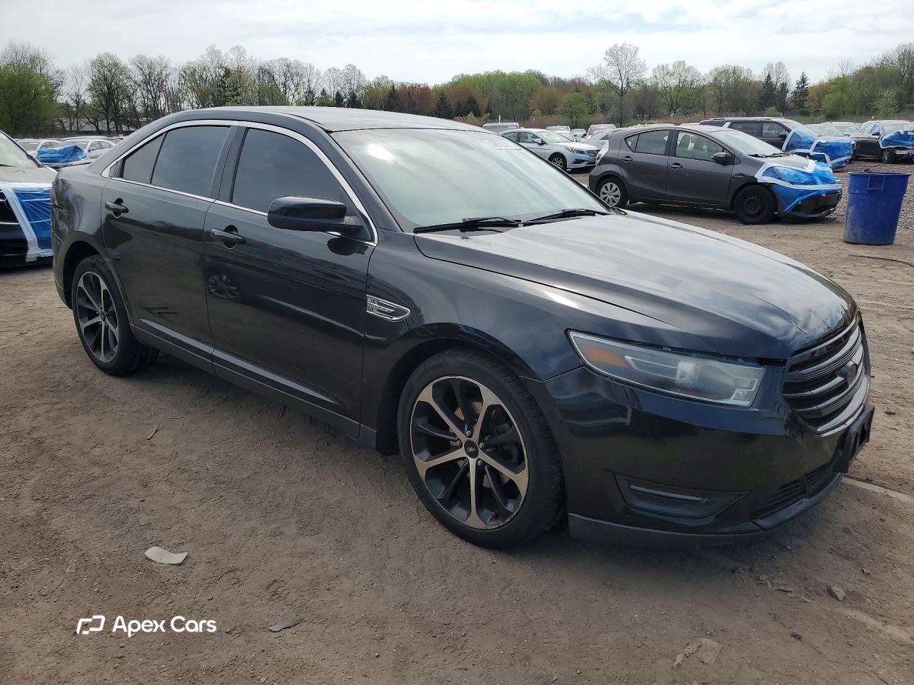 Ford Taurus 2014