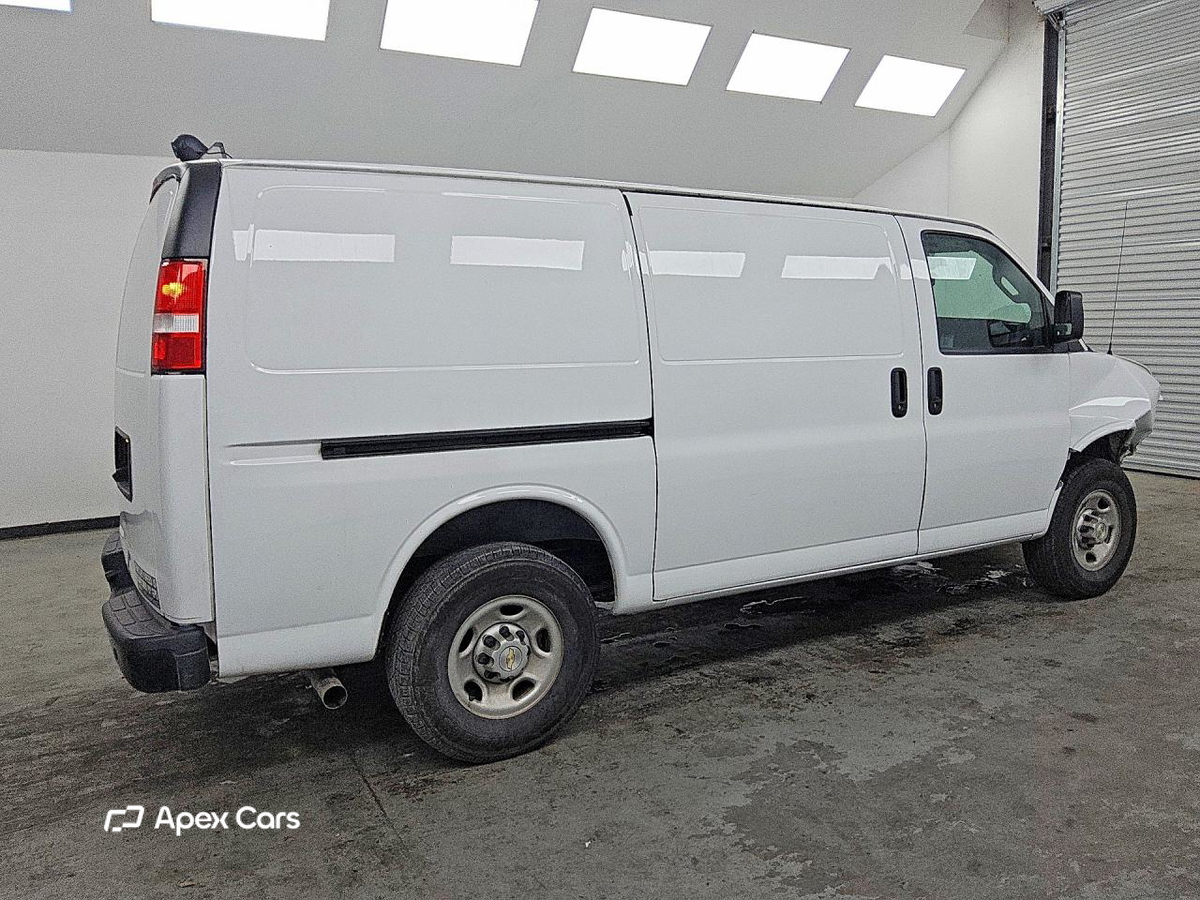 Chevrolet Express 2024