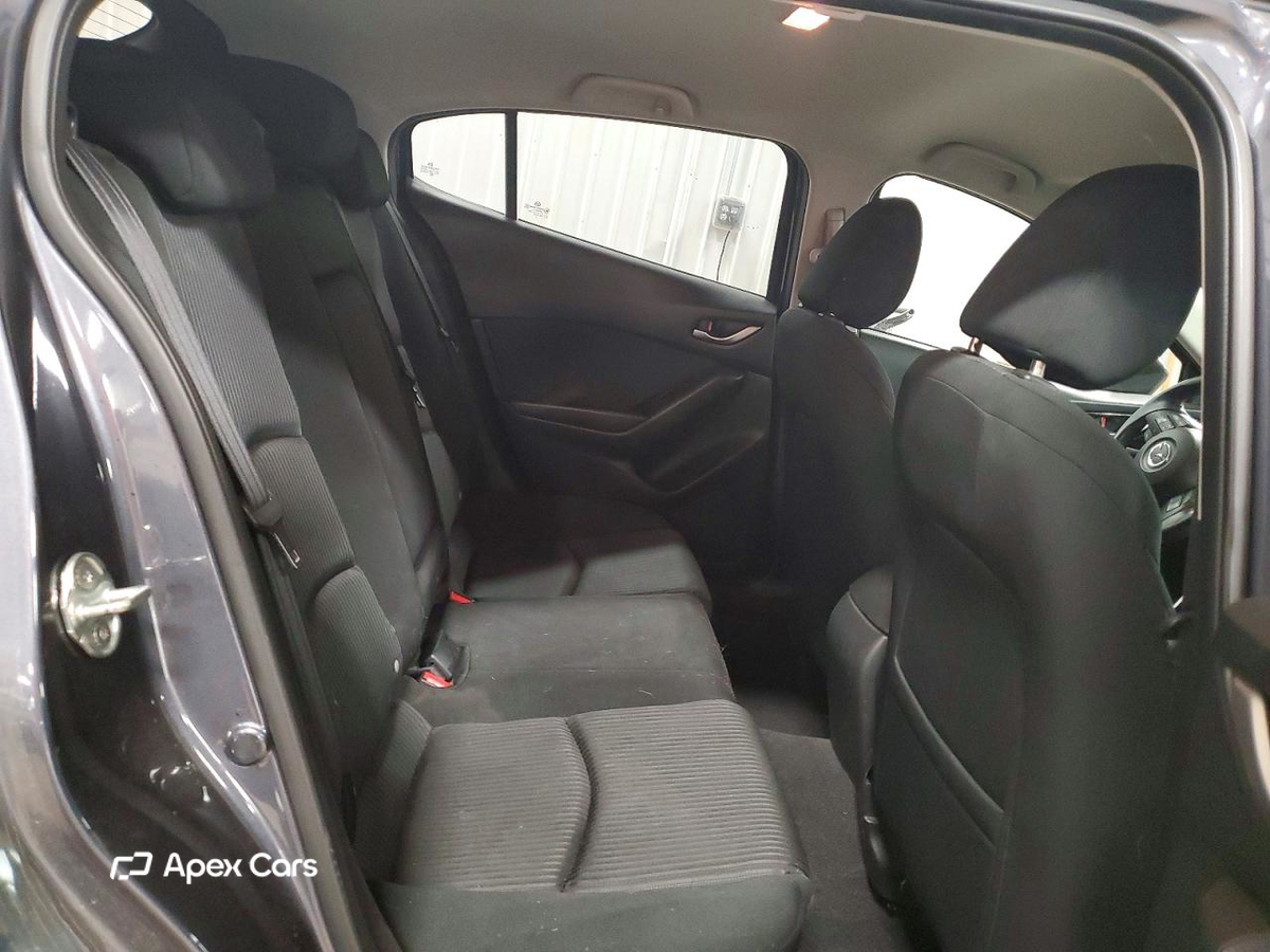 Mazda 3 2015