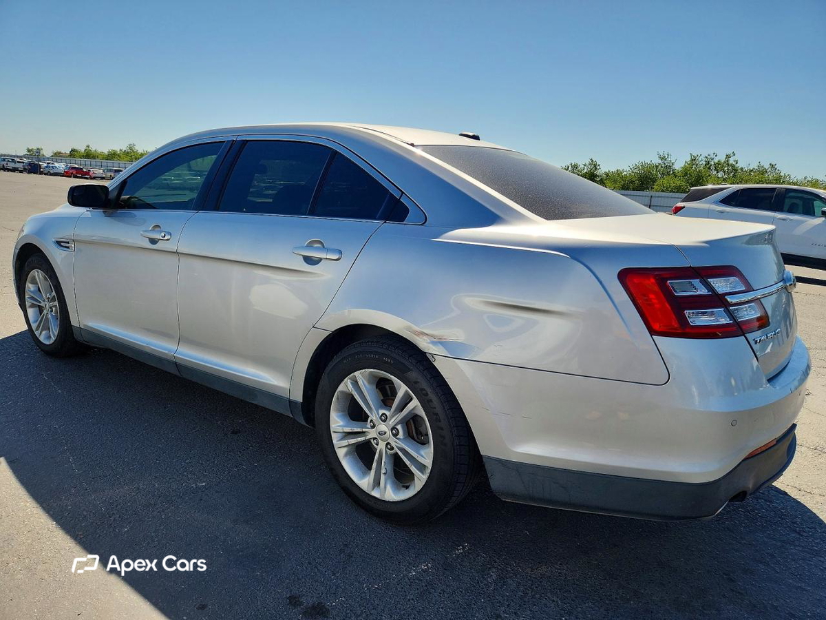 Ford Taurus 2015