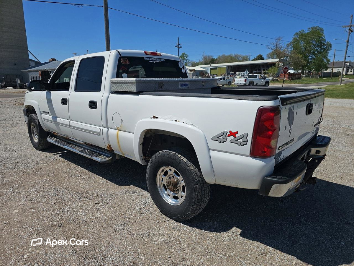 Chevrolet Silverado 2003