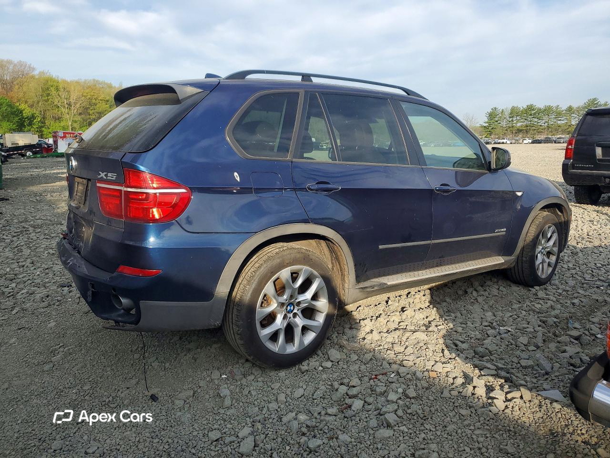 BMW X5 2011