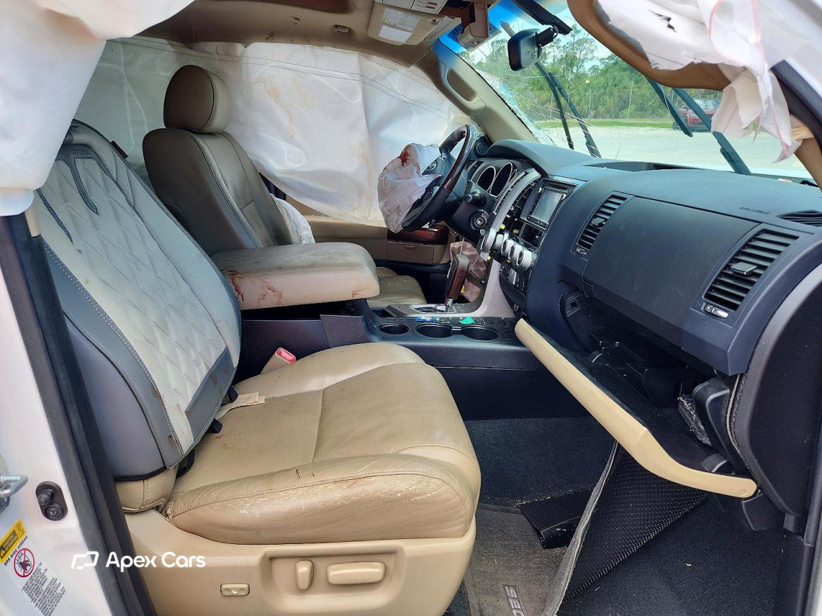 Toyota Sequoia 2017