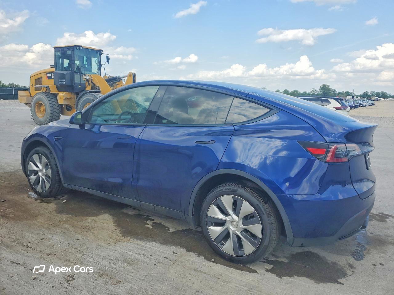 Tesla Model Y 2024