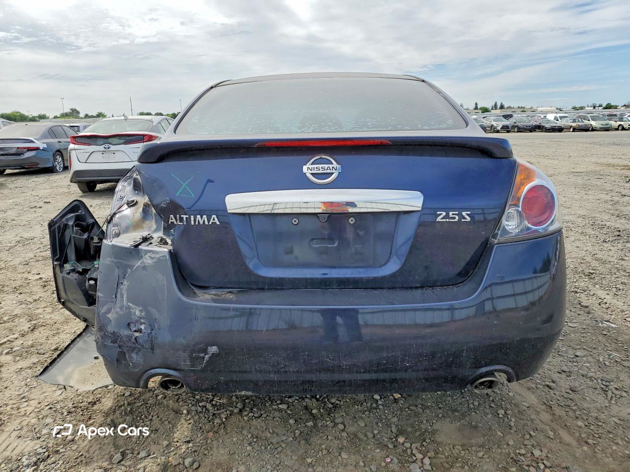 Nissan Altima 2010