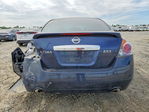 Nissan Altima 2010