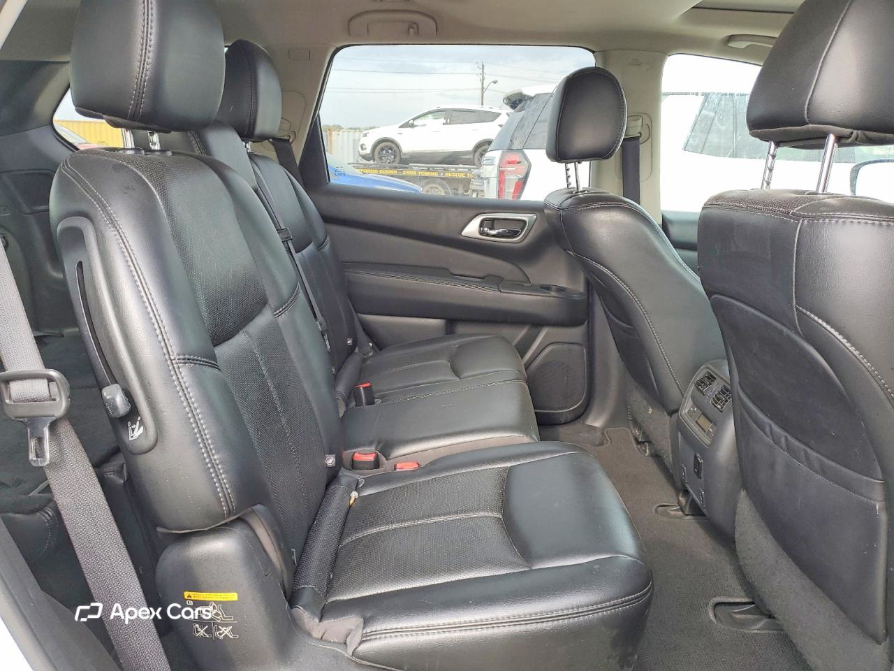 Nissan Pathfinder 2017