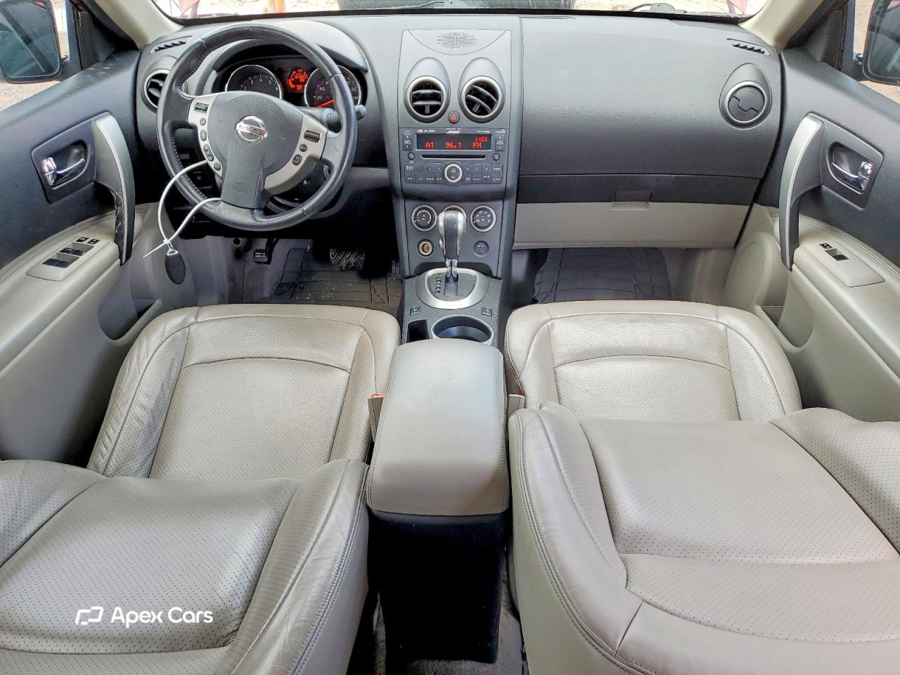 Nissan Rogue 2010