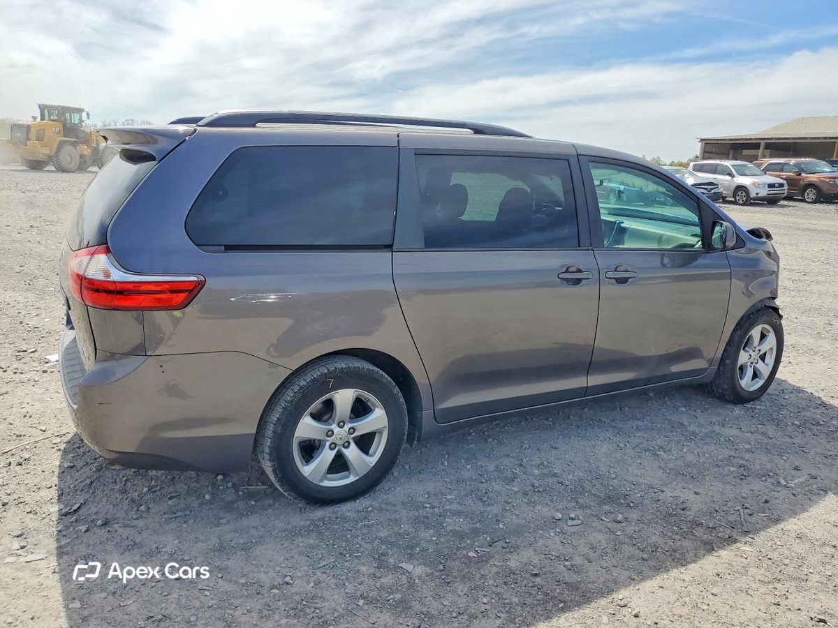 Toyota Sienna 2015