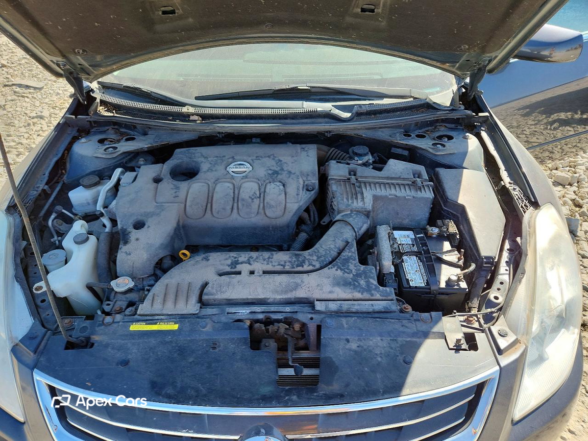 Nissan Altima 2012