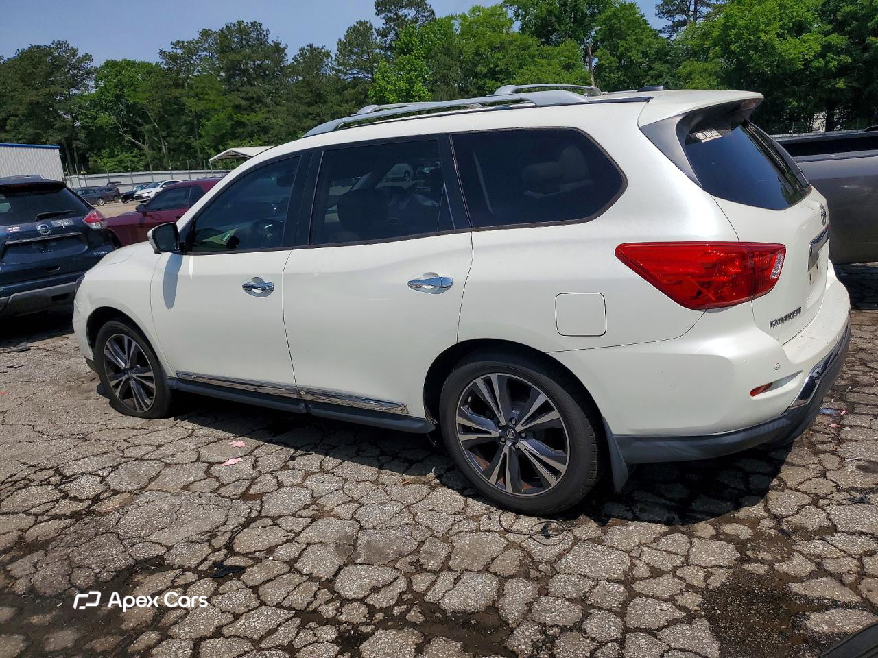 Nissan Pathfinder 2017