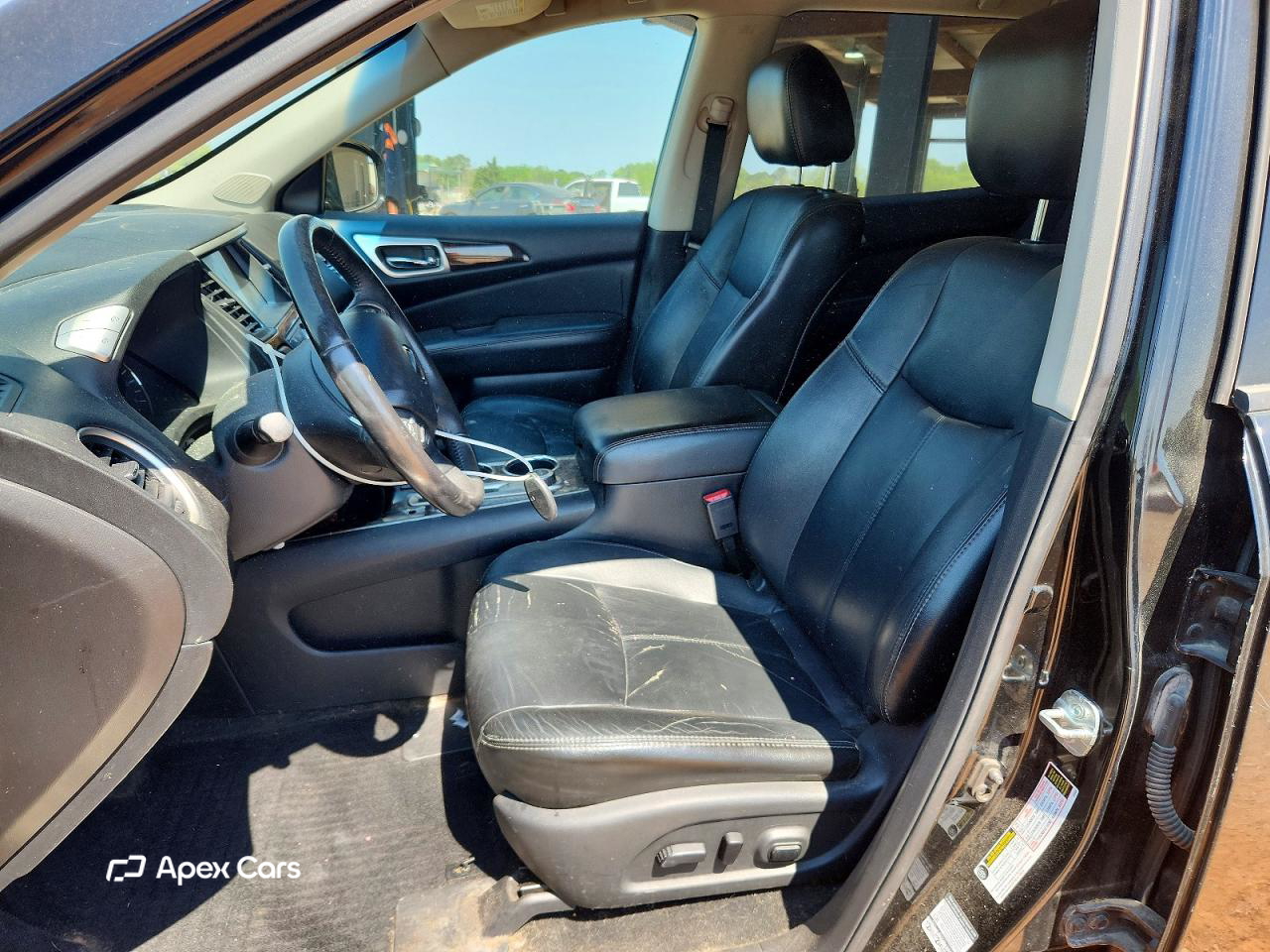 Nissan Pathfinder 2014