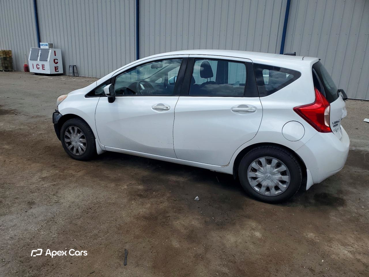 Nissan Versa 2016