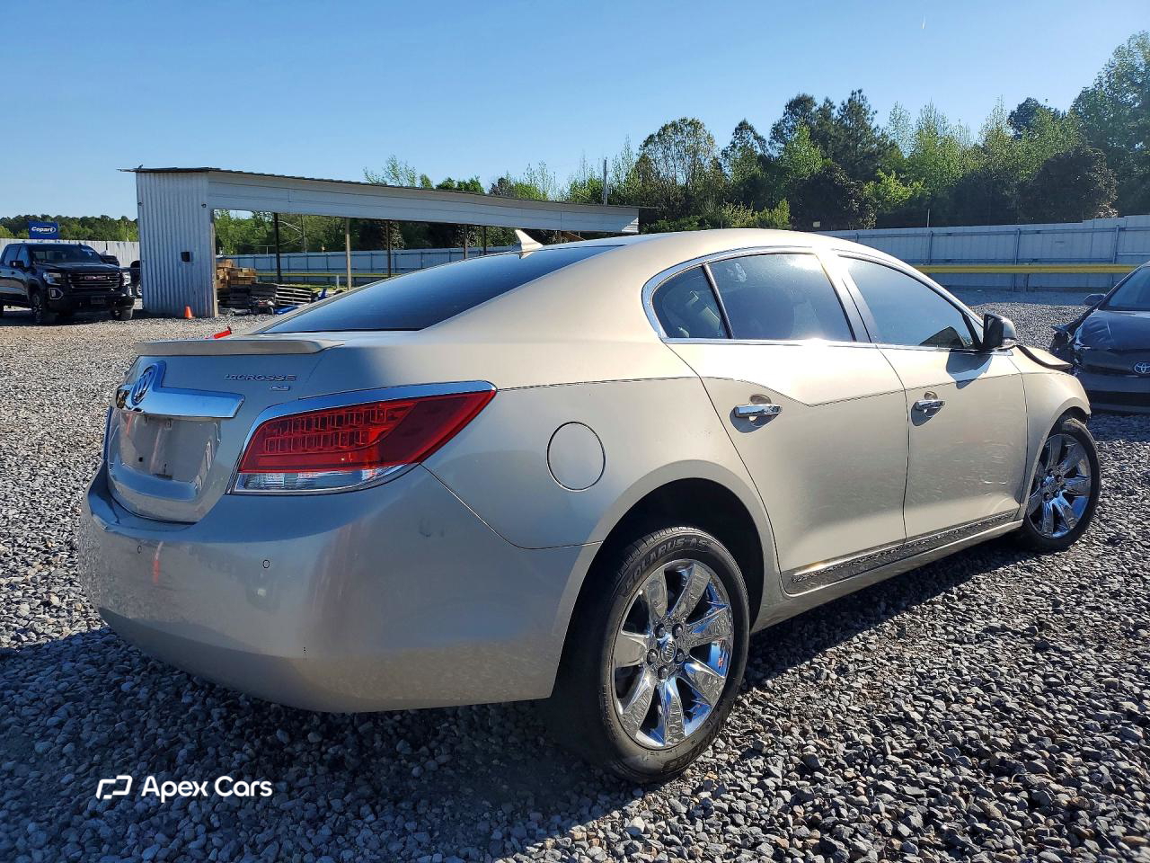 Buick LaCrosse 2011