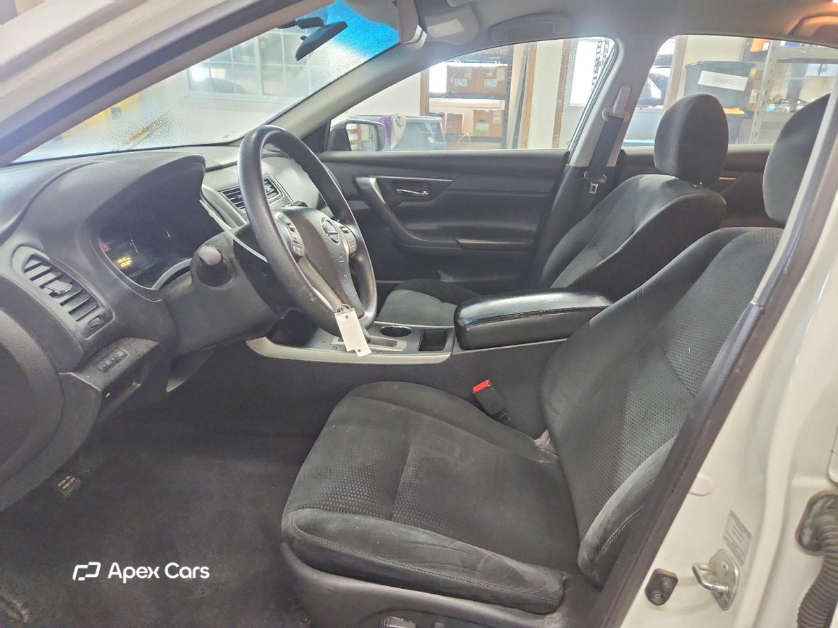 Nissan Altima 2015