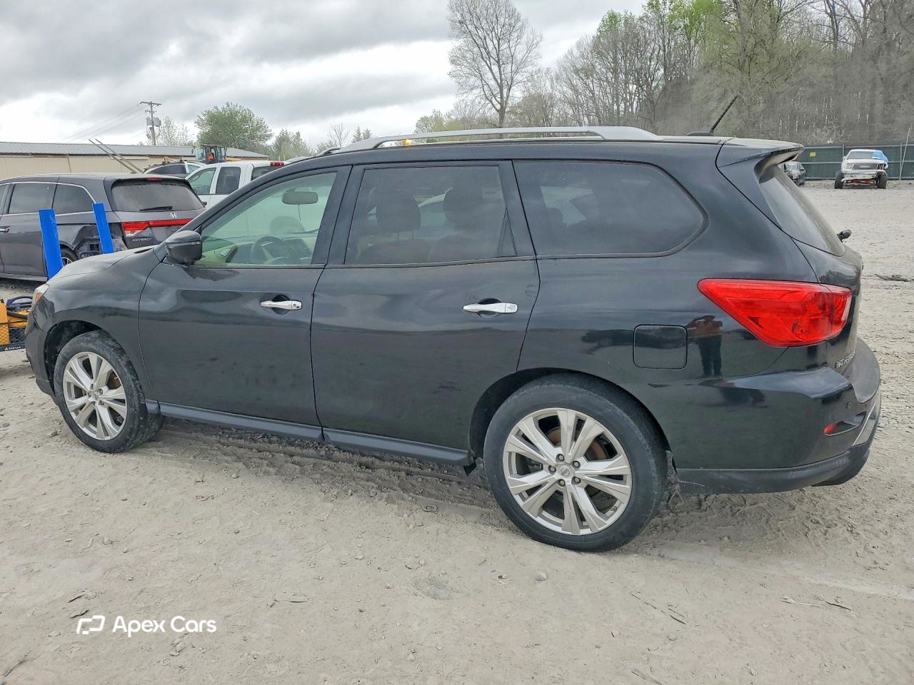 Nissan Pathfinder 2018