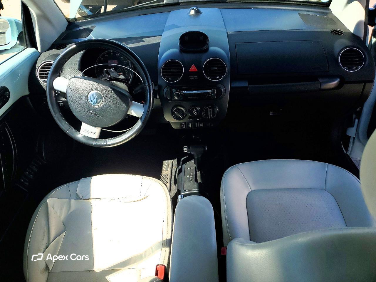 Volkswagen Beetle 2010