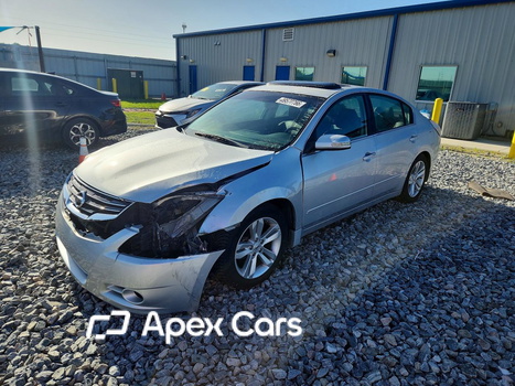 Nissan Altima 2012 - Image 1 of 13