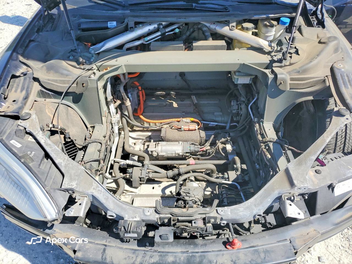 Tesla Model S 2013