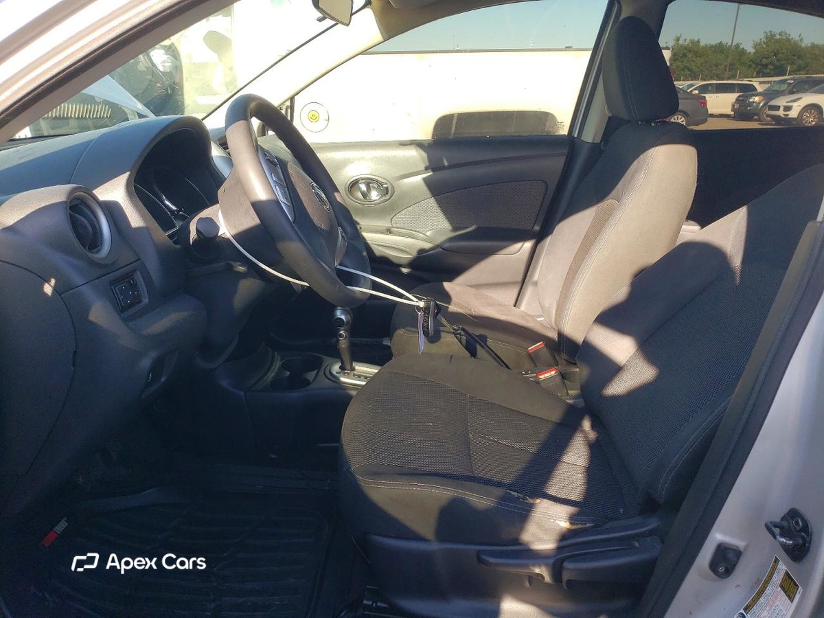 Nissan Versa 2016