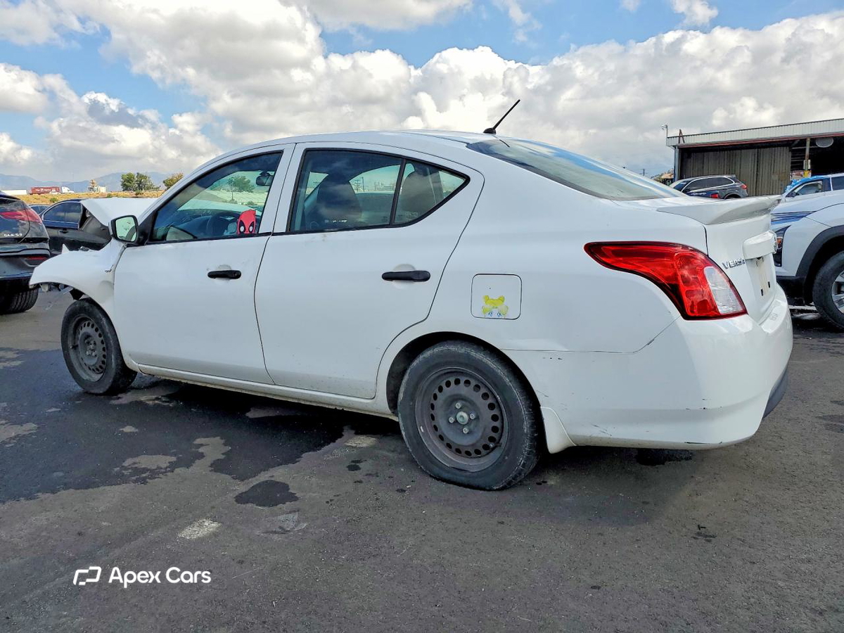 Nissan Versa 2018