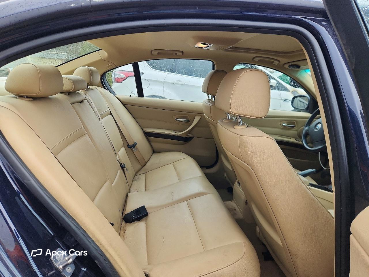 BMW Series 3 2010