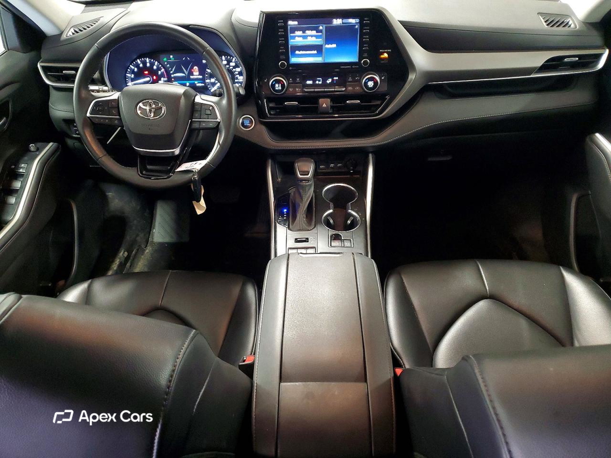 Toyota Highlander 2021
