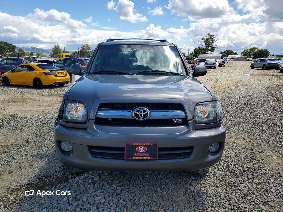 Toyota Sequoia 2005