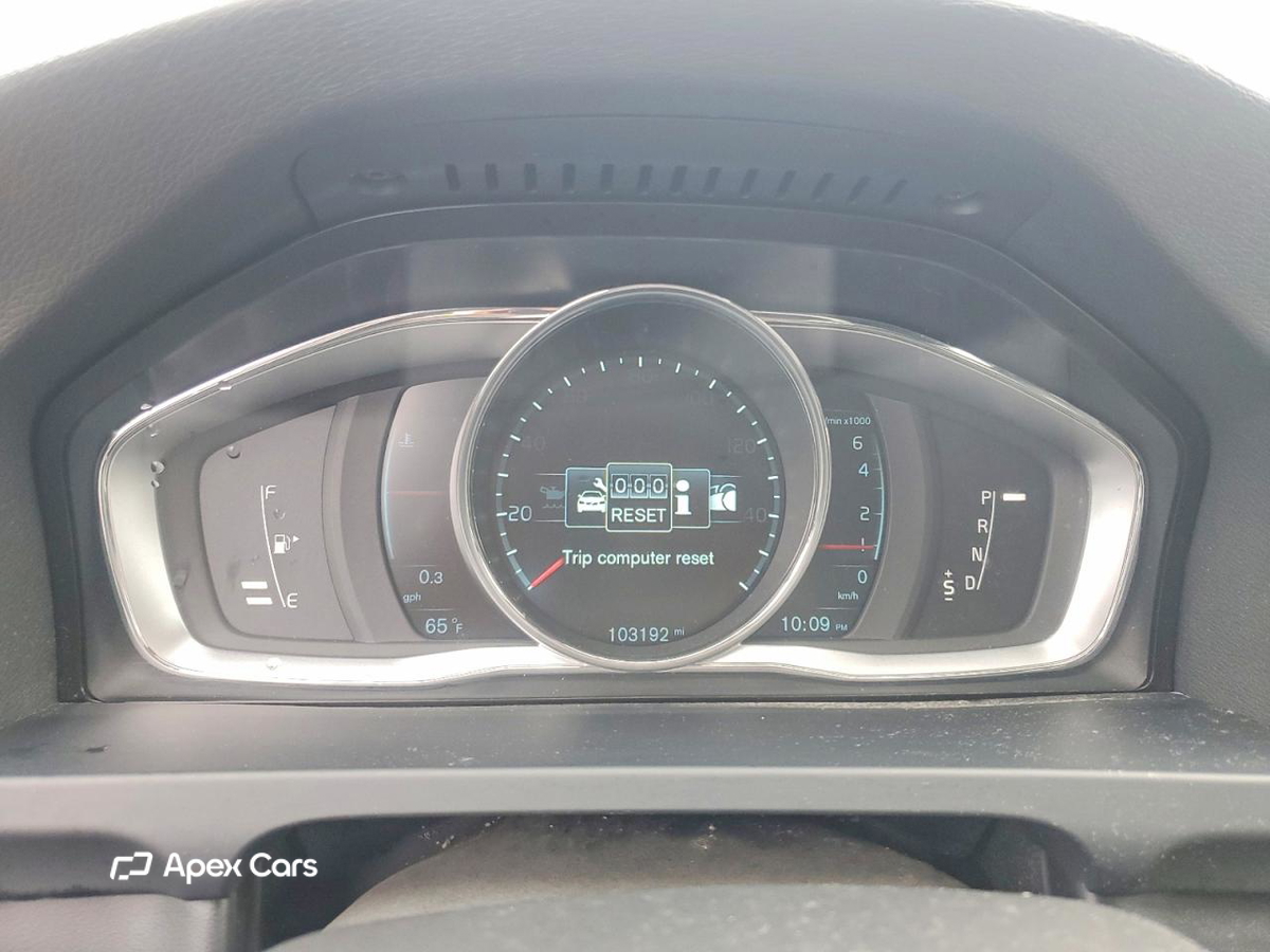 Volvo V60 2015