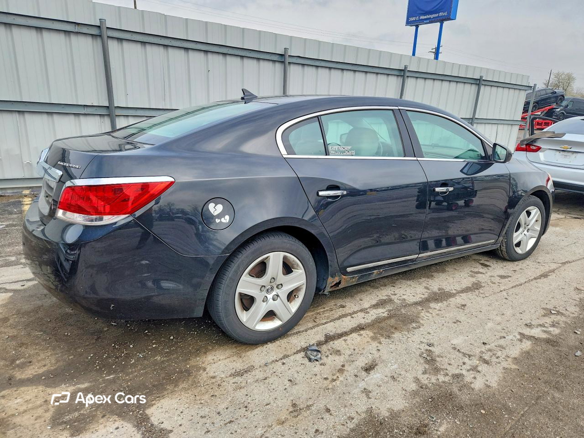 Buick LaCrosse 2011